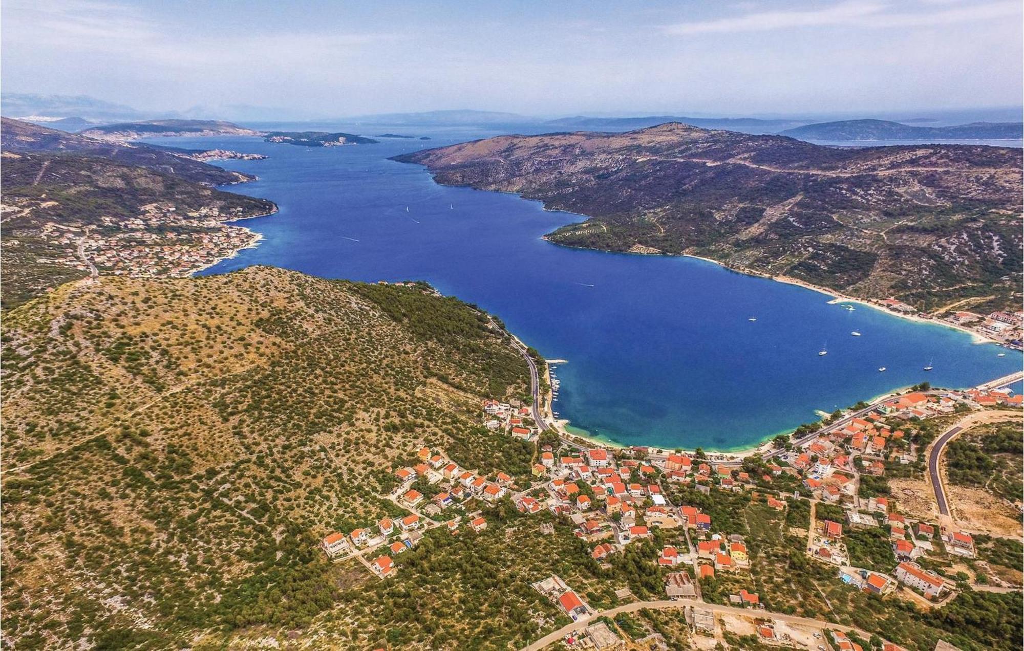 Gorgeous Apartment In Marina With Wifi Εξωτερικό φωτογραφία