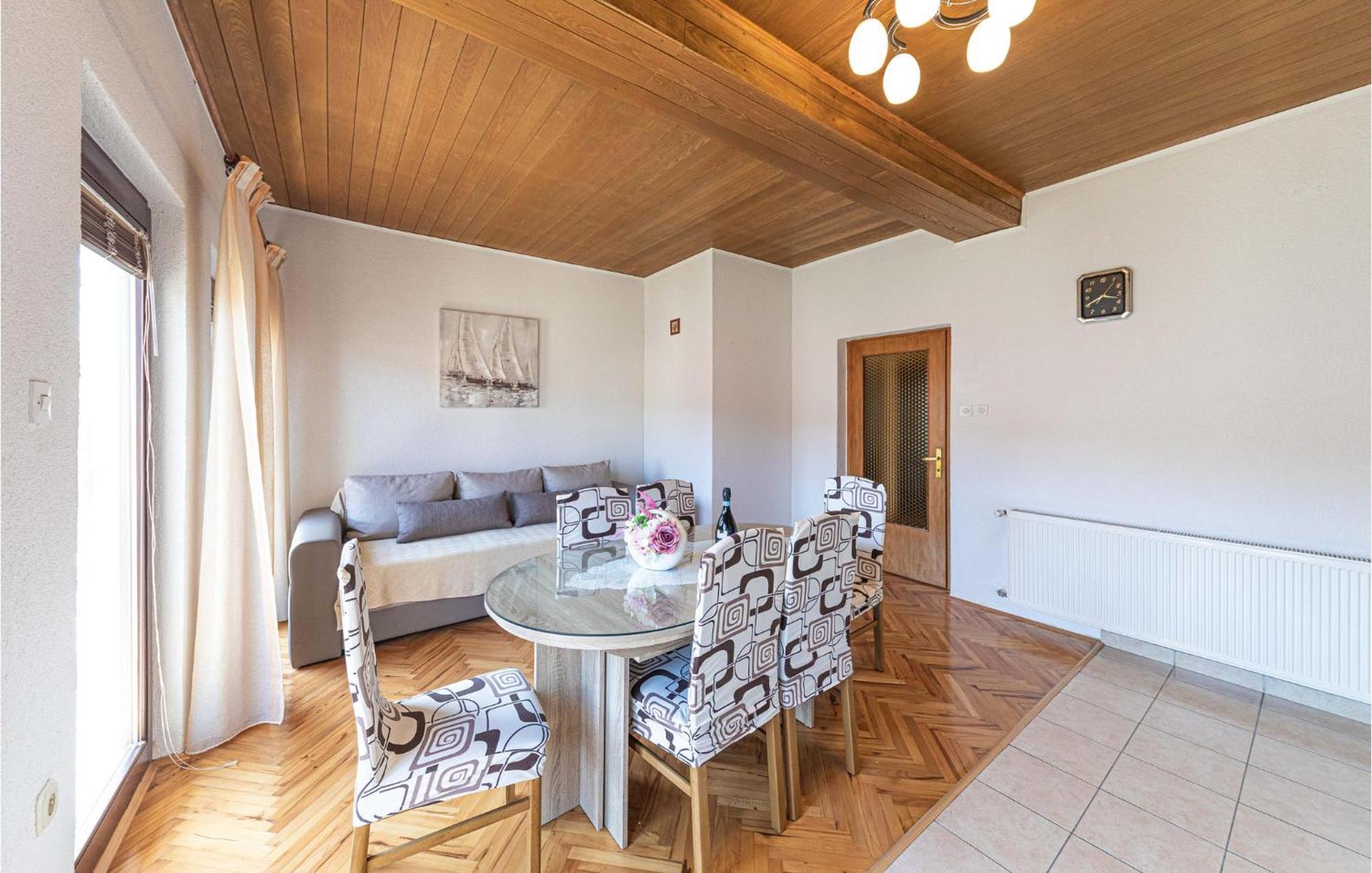 Gorgeous Apartment In Marina With Wifi Εξωτερικό φωτογραφία